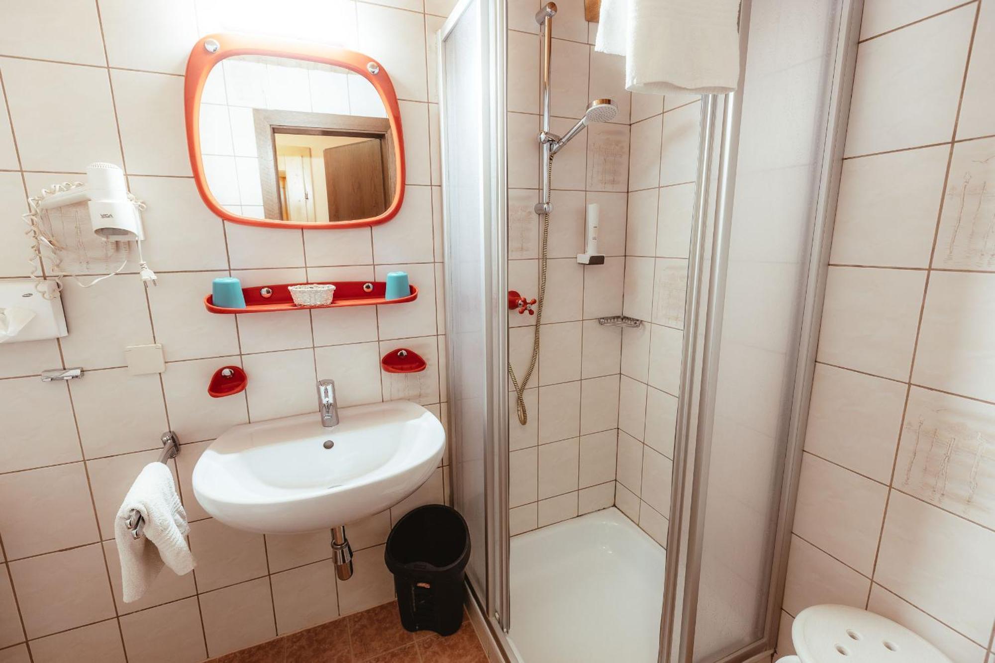 Hotel Gasthof Walcher ดอร์ฟกาชไตน์ ภายนอก รูปภาพ